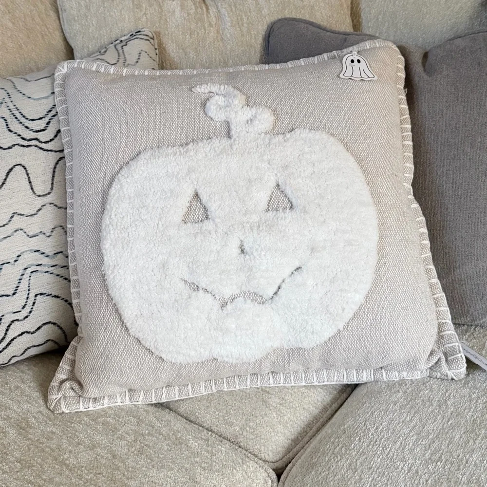 Cozy White Pumpkin Sherpa Decorative Pillow